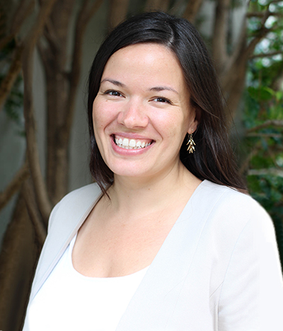 Elizabeth Linos faculty headshot